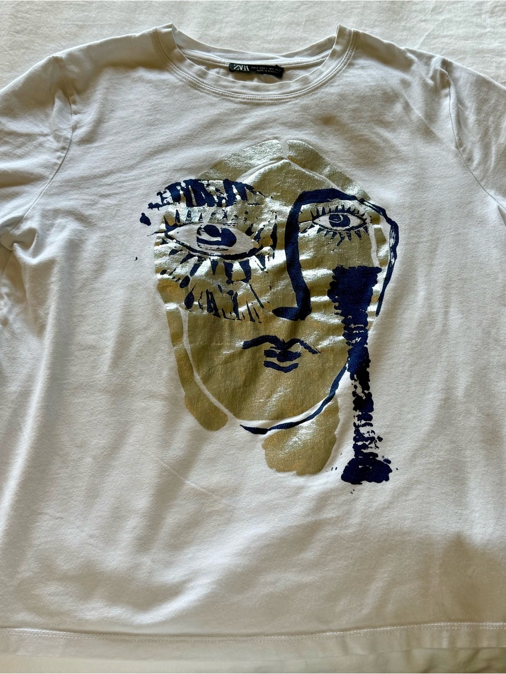 Zara White Tee with Silver and Blue Abstract Face Print - Picture 1 of 4